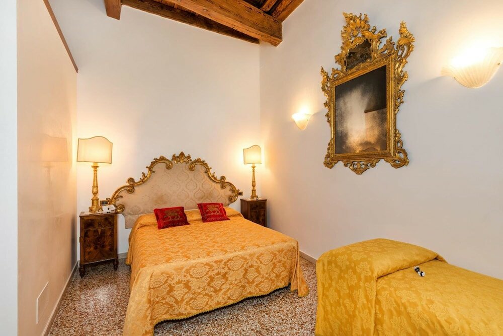 Фото Luxury Venetian Rooms