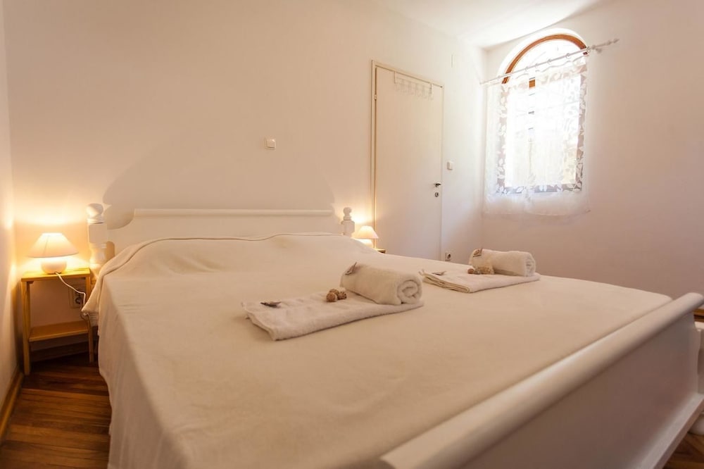 Фото Split Apartments with Hotel Service