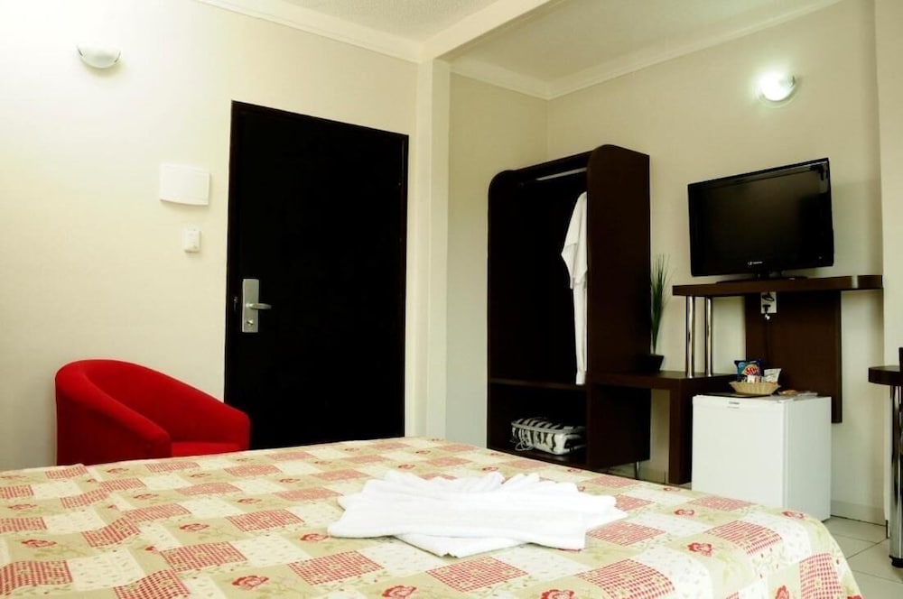 Фото Garden Hotel