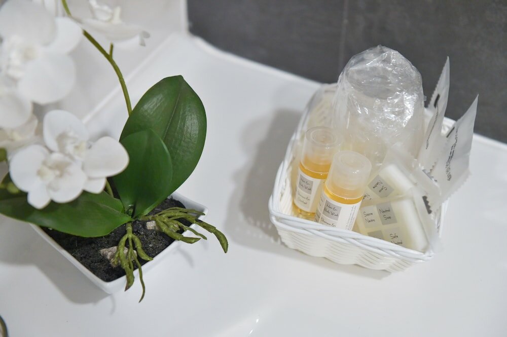 Фото Pompei Inn Ruins Luxury Suites