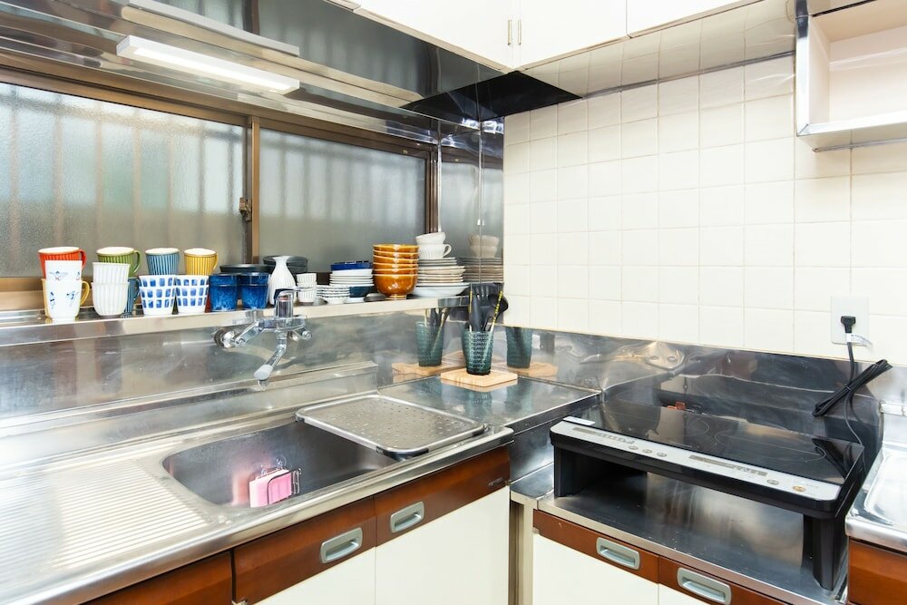 Фото Kagurazaka Retro Bar & Hotel