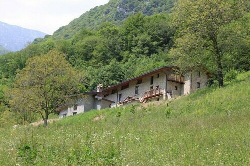 Гостиница Agriturismo ai Grassi e Lunghi