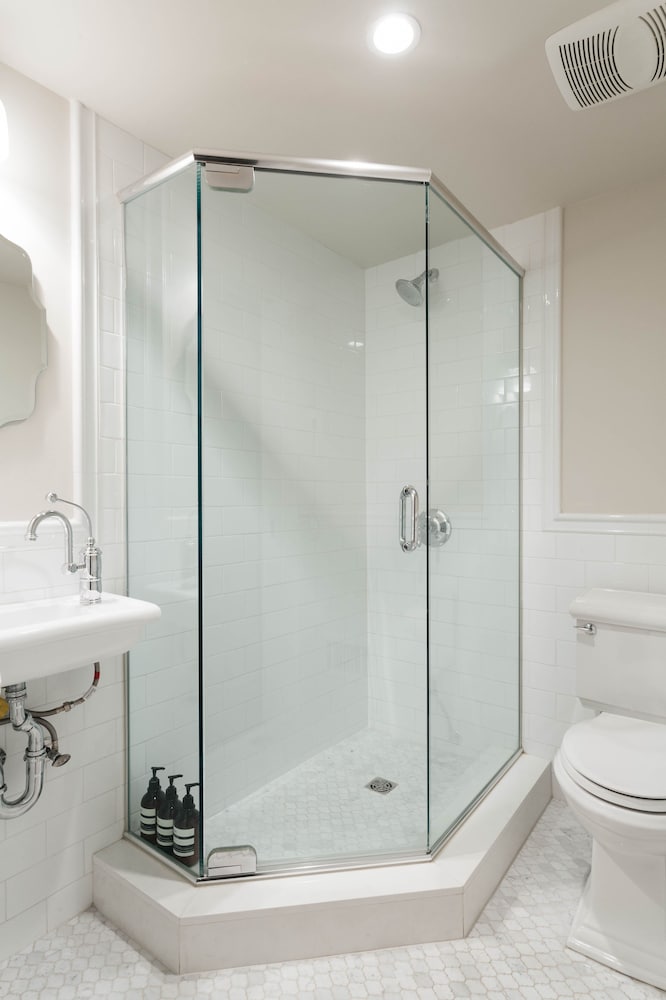 Фото 6 Bedroom Townhome Near Nyc