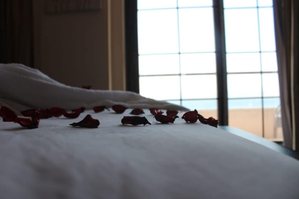 Фото Ahla Tlah SeaView Hotel