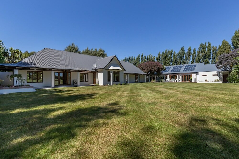 Фото Bond Estate Luxury Accommodation