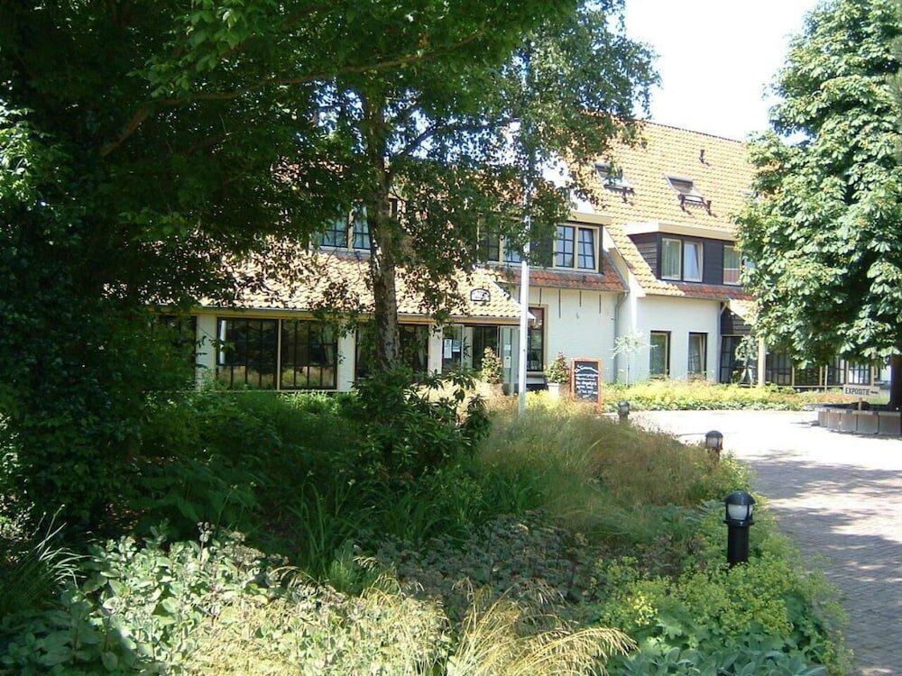 Фото Hotel de Torenhoeve