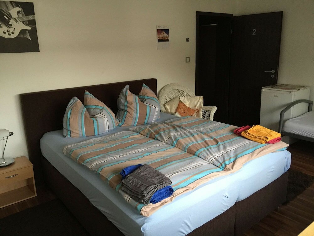 Фото Gästehaus Peterhoff