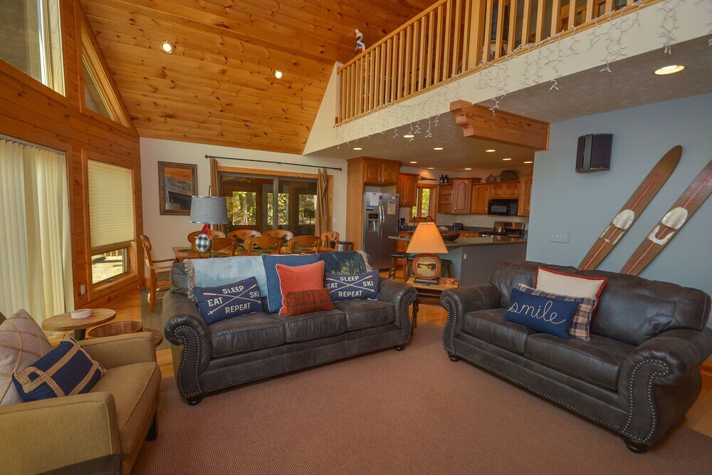 Фото Hootenanny 5 Bedroom House