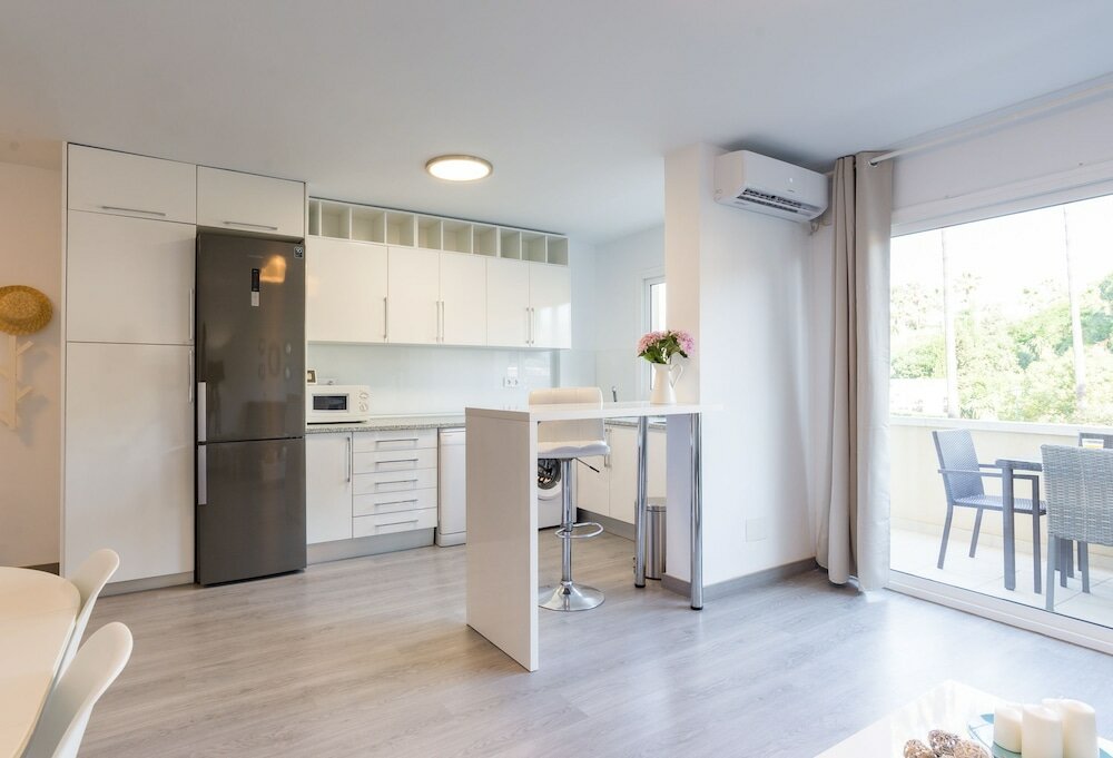 Фото Seaside Marbella Apartments