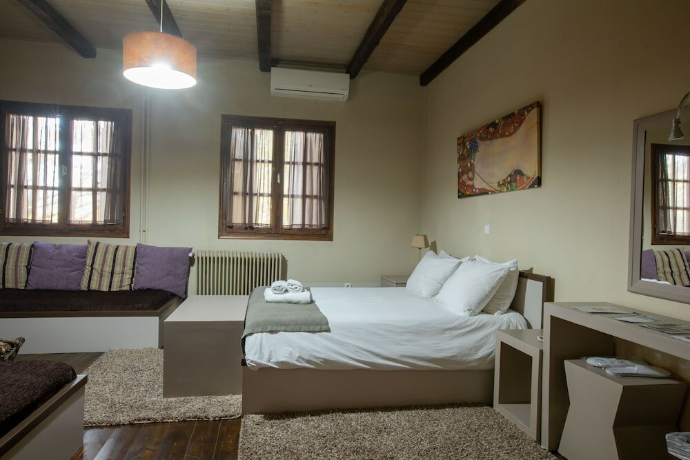 Фото Gefyri Hotel