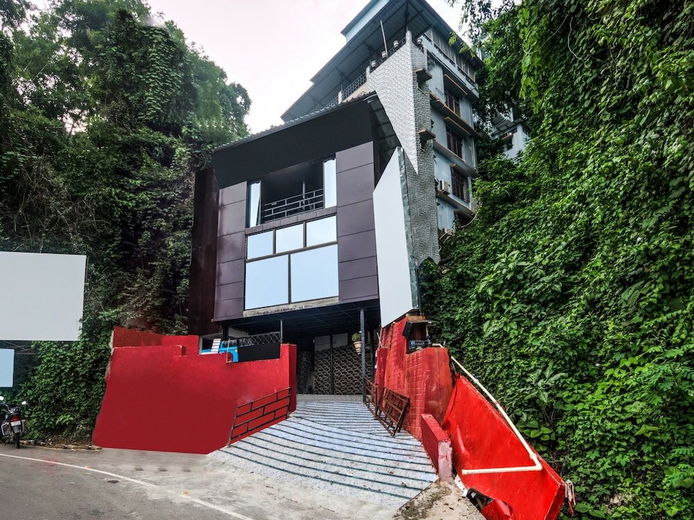 Фото отеля 2