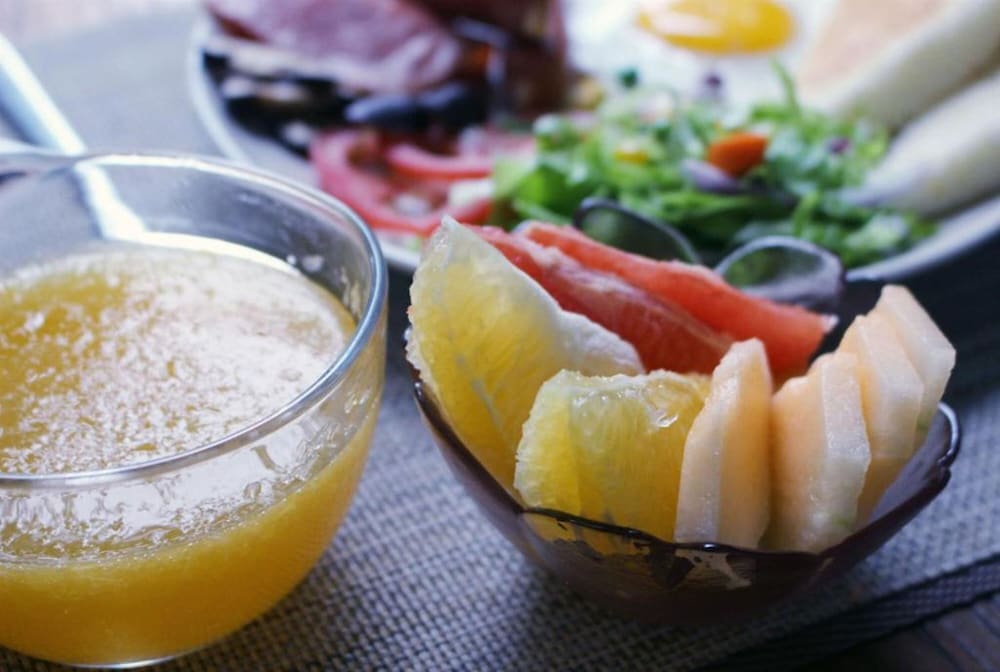 Фото Zen Tea House Elephant Trunk Hill Park