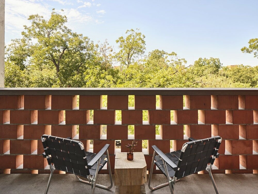 Фото The Carpenter Hotel