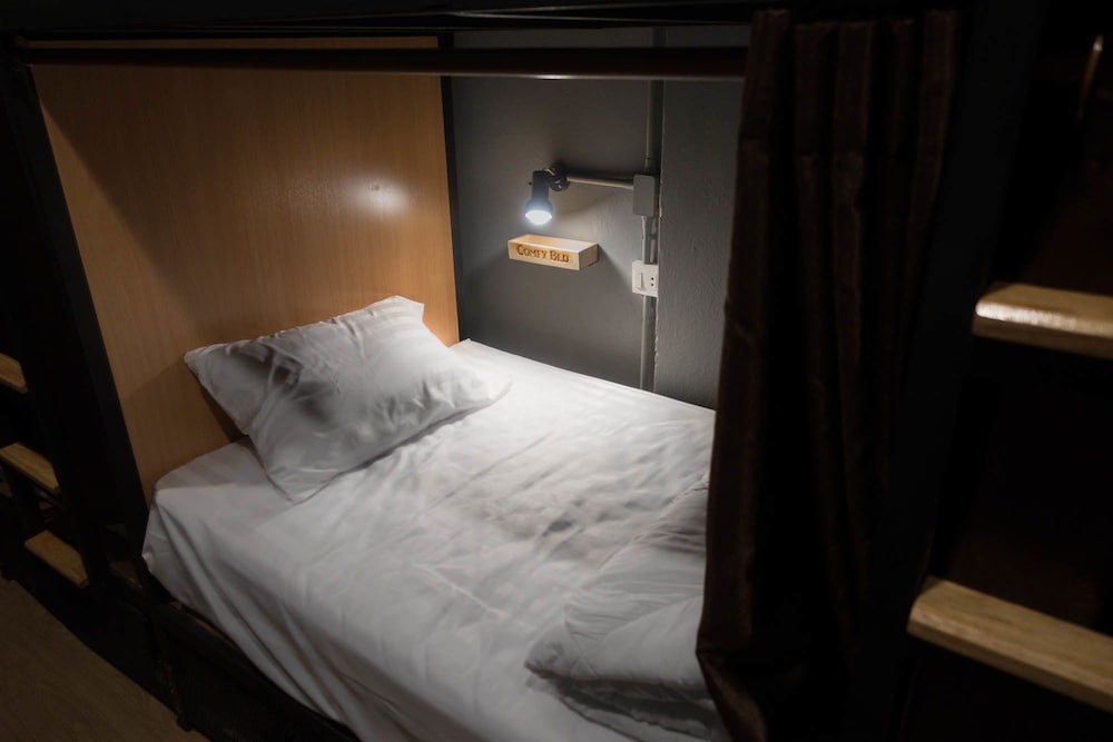 Фото Comfy Bed Hostel - Adults Only