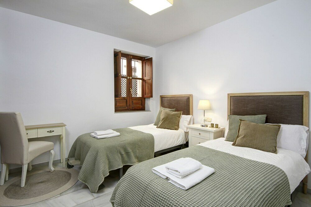 Фото Alhambra Penthouse 2 Private Terraces Parking Free