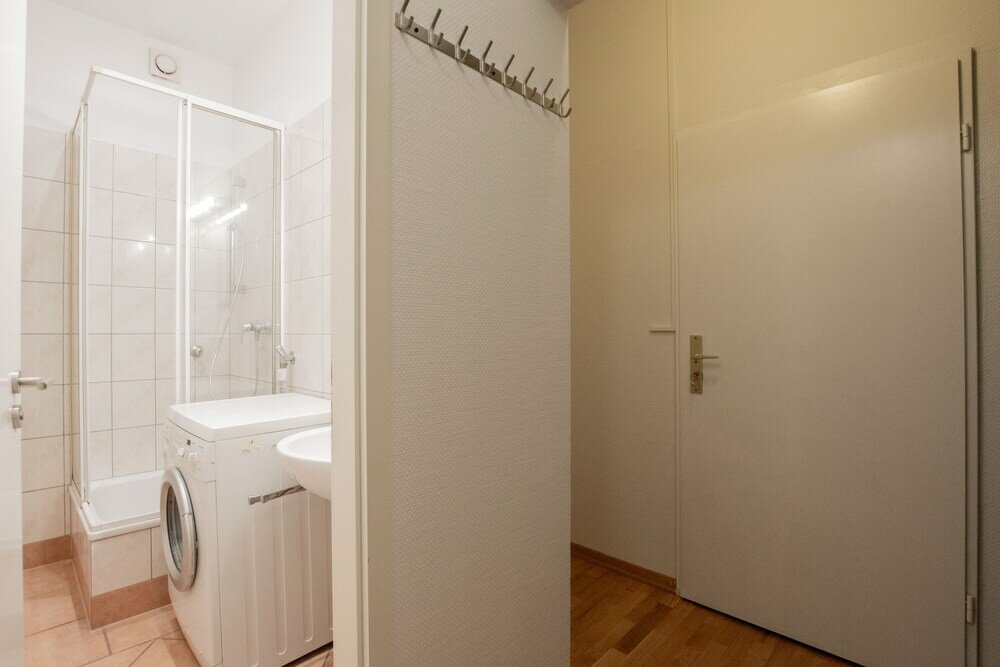 Фото Large City Center Apartment