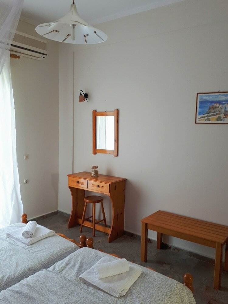 Фото Antzela Apartments