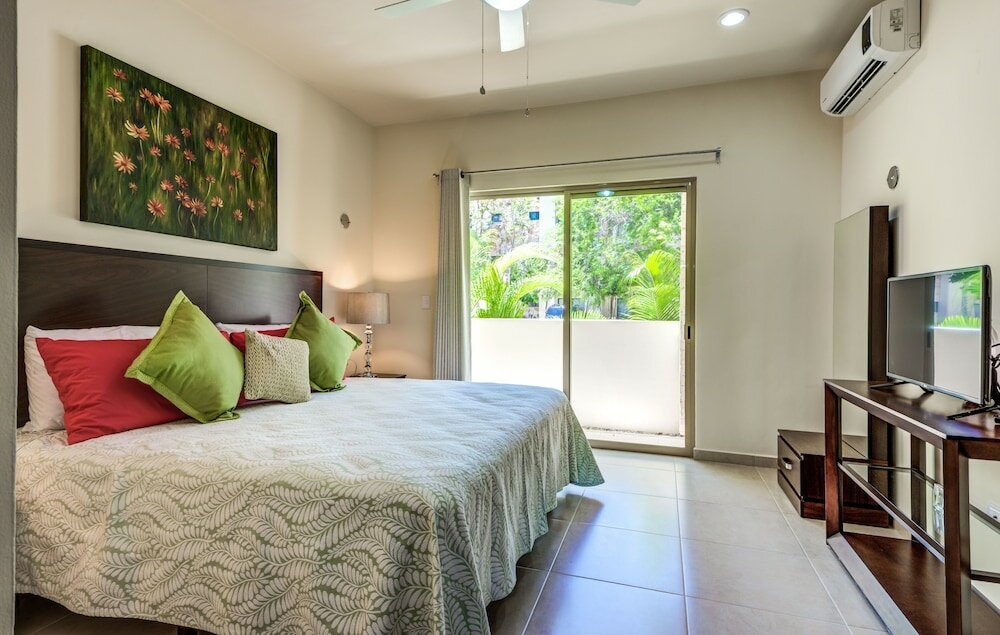 Фото Rebecca 2 bedrooms sleeps 5