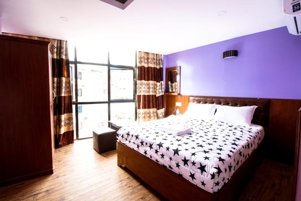 Фото отеля 3