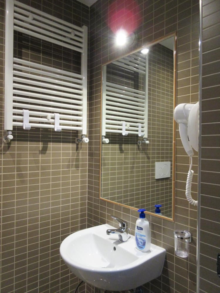 Фото Funny Palace Hostel