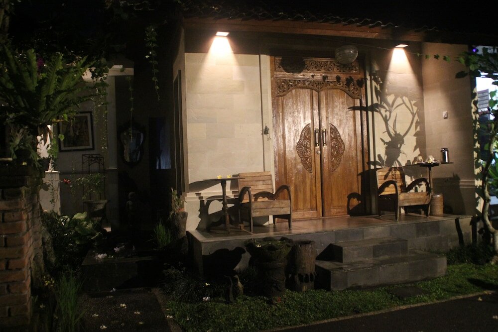 Фото Ubud Room's B&b