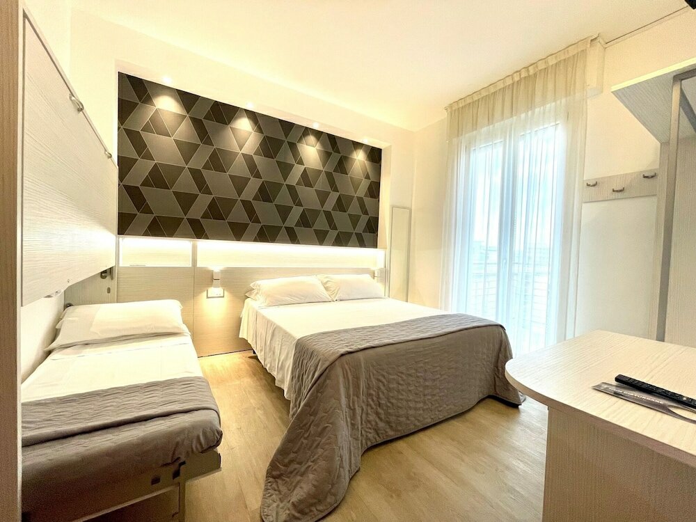 Фото Hotel Eiffel