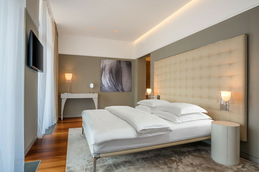 Фото Crystal House Suite Hotel&SPA