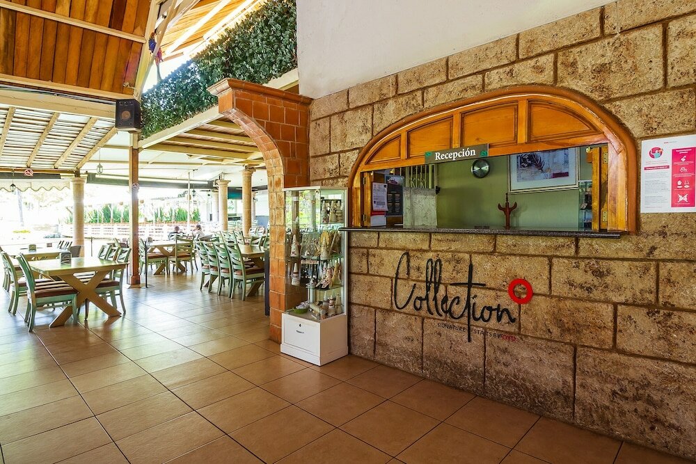 Фото Hotel Boutique Hacienda Coyotes