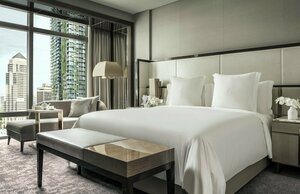 Гостиница Four Seasons Hotel Kuala Lumpur