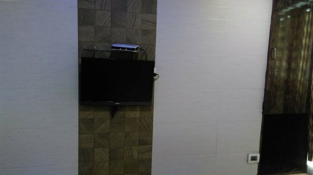 Фото Hotel Paris Residency