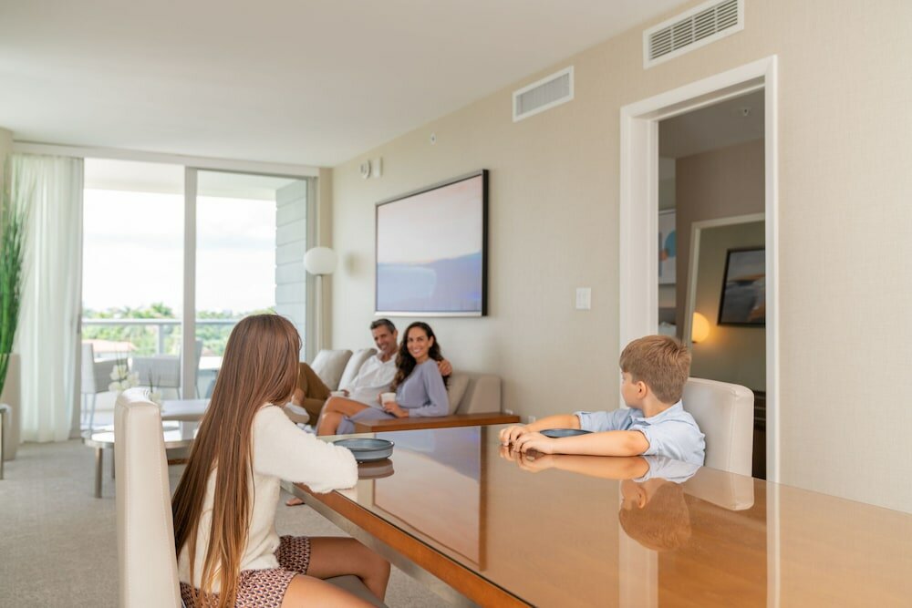 Фото The Altair Hotel Bay Harbor