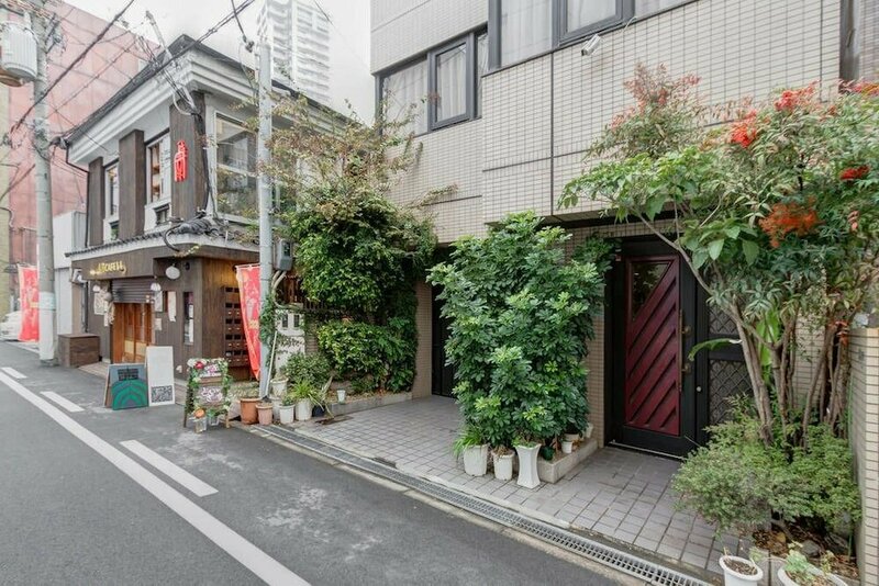 Гостиница Nakayama Guesthouse в Осаке