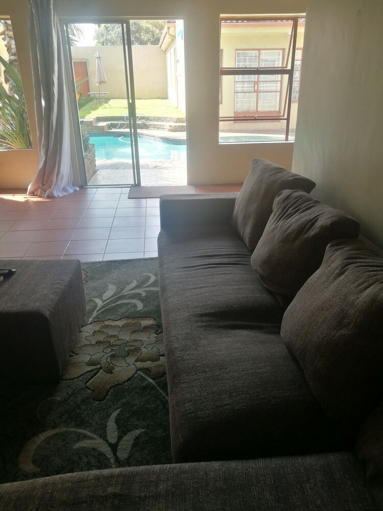 Фото Naisar Holiday Home & Cottage Primrose