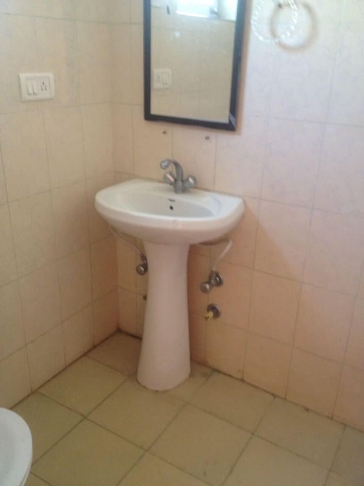 Фото Kanda Lha Guesthouse