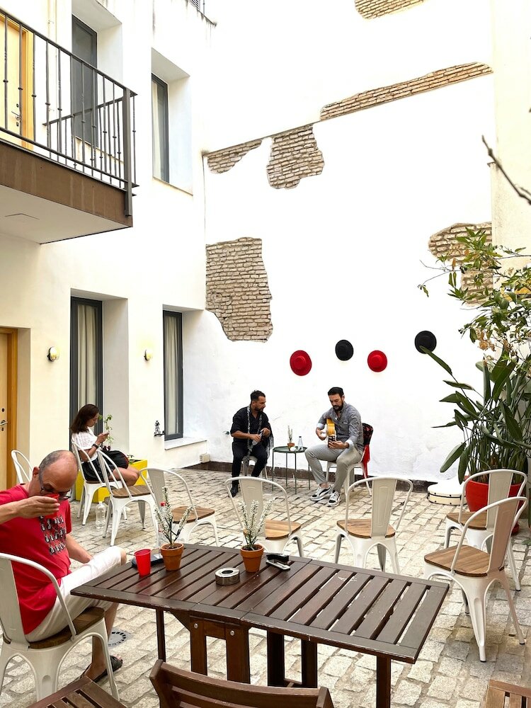 Фото U-Sense For You Hostel Sevilla