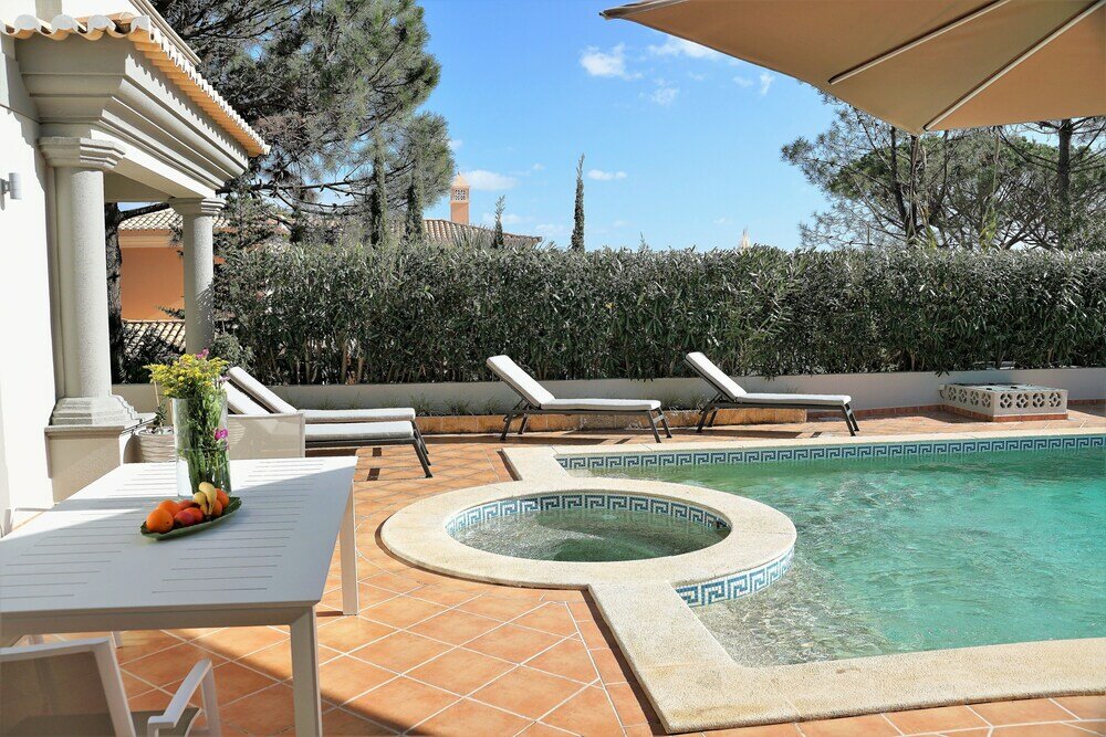 Фото Charming Exceptional Villa in Algarve