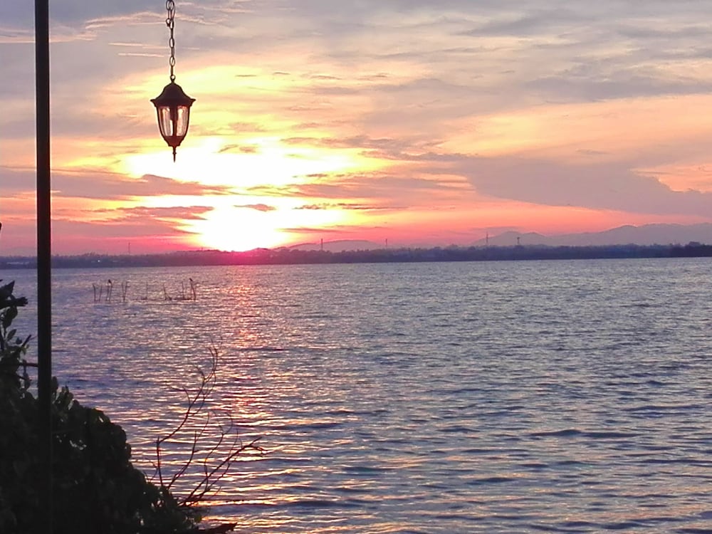 Фото Nico Lagoon Hotel