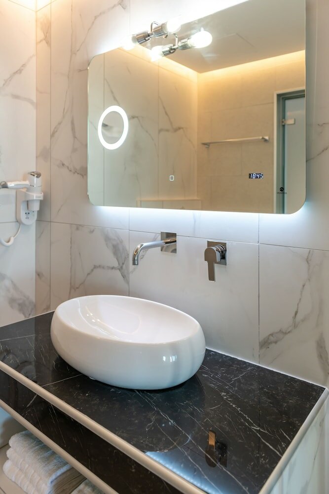 Фото Mandala Seafront Suites