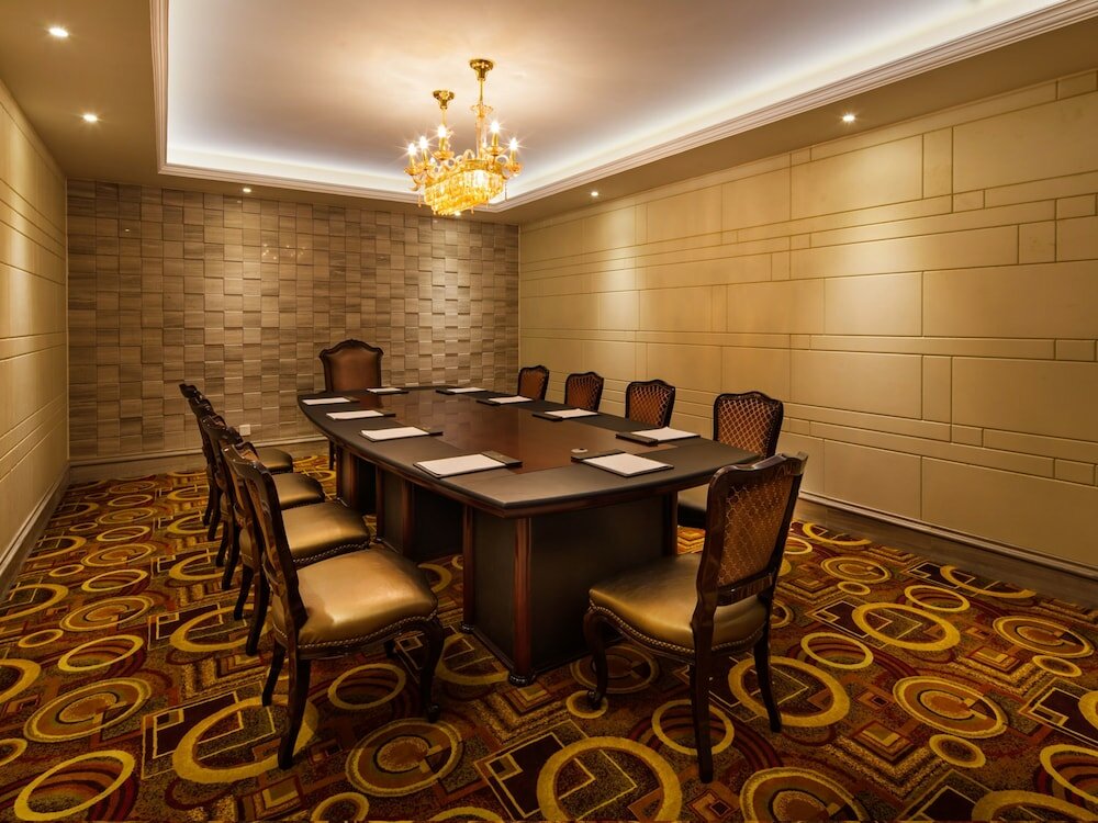 Фото Chongqing Auwi Hotel