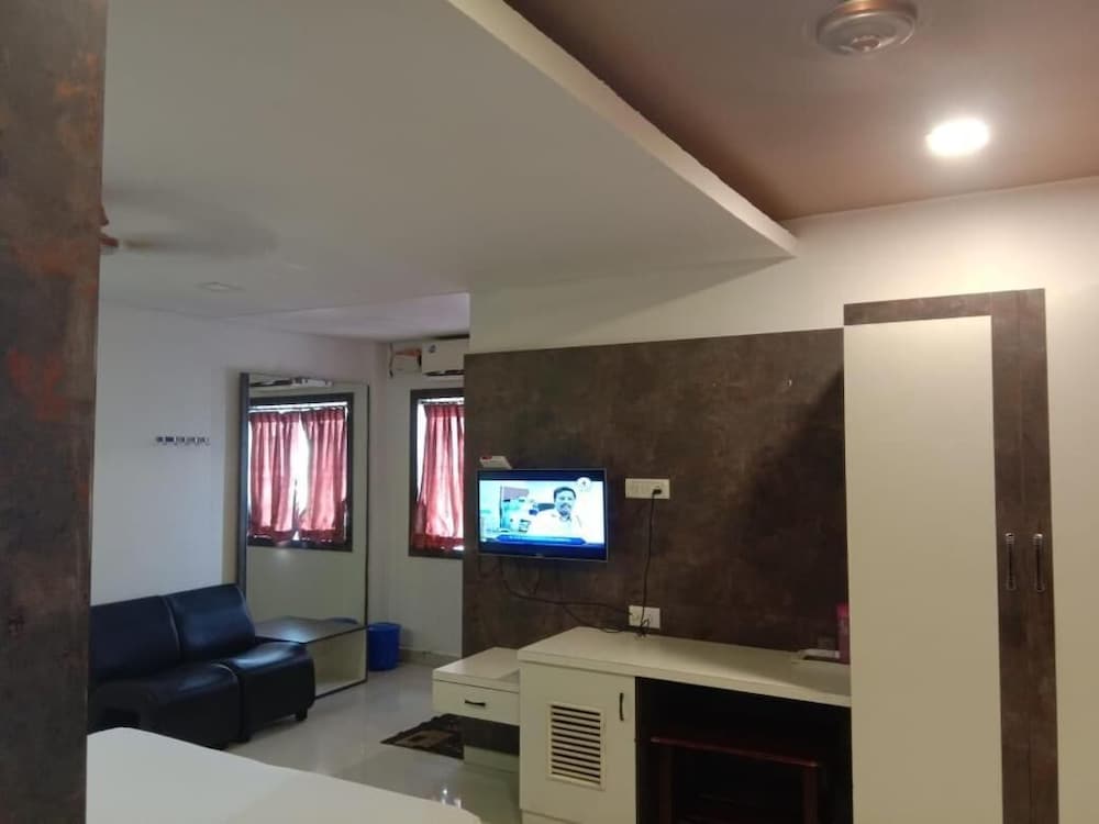 Фото Kalaimagal Residency