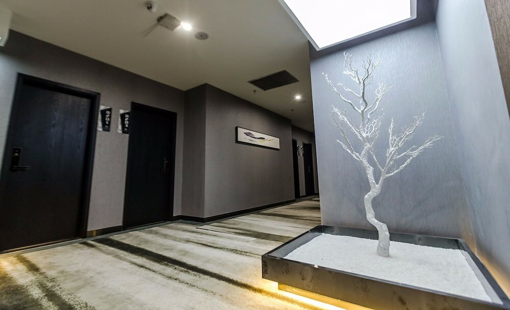 Фото Qianmo Art Hotel