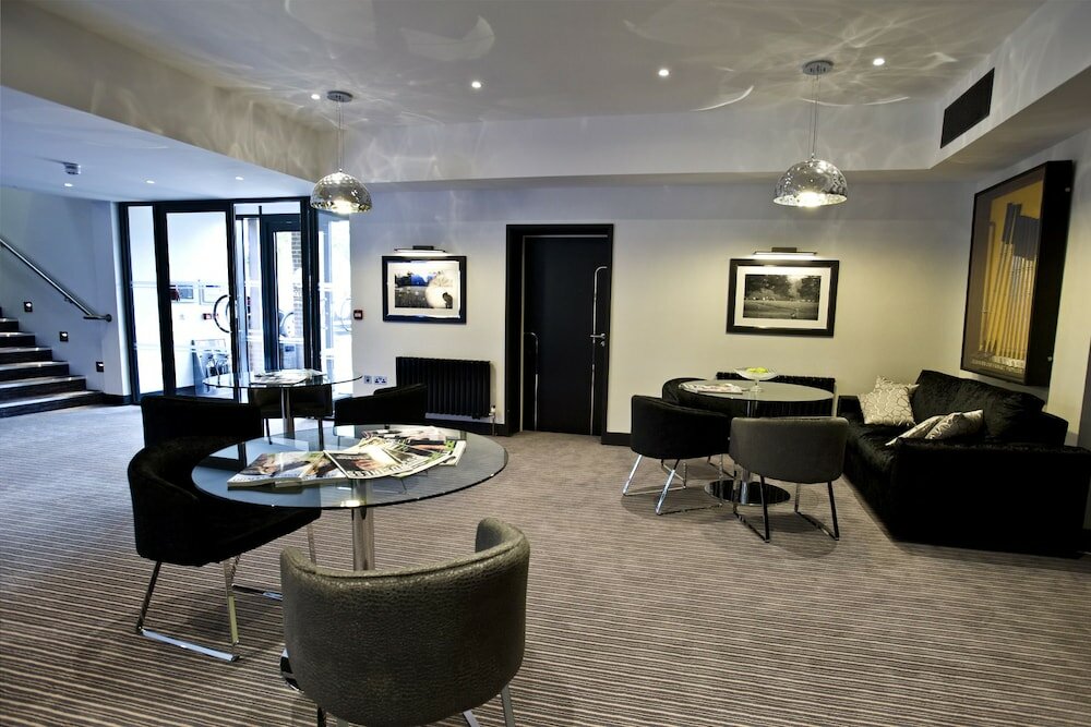 Фото The Lodge at Kingswood