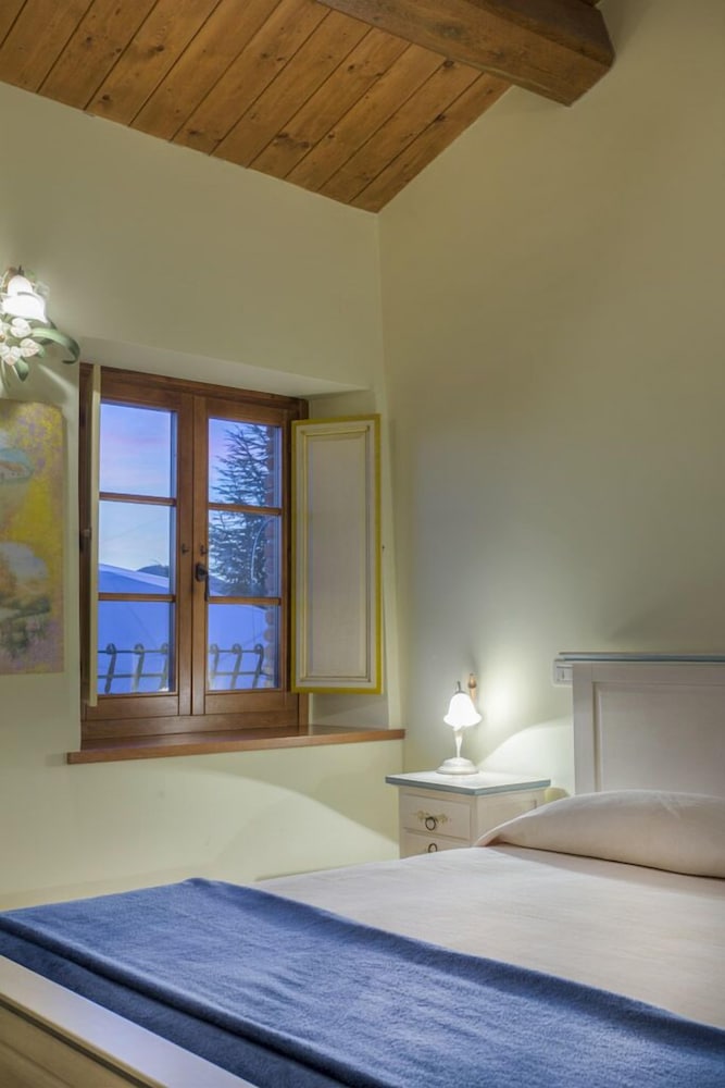 Фото La Castellaia Resort