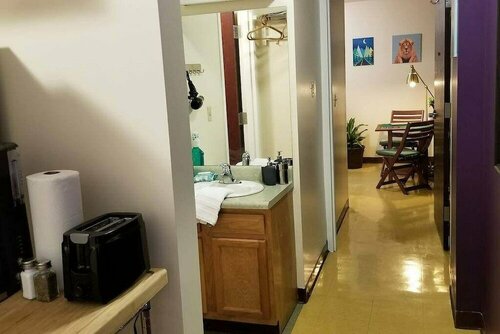 Гостиница Downtown Apt Walk to PPG Conv Center More в Питтсбурге