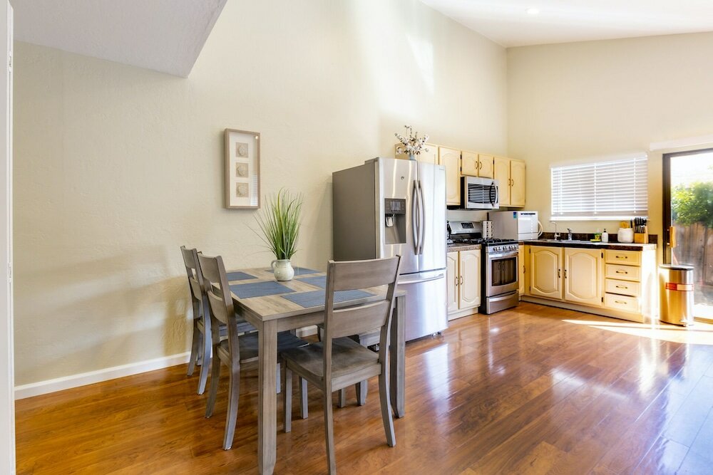 Фото Marbella Lane Duplex San Jose