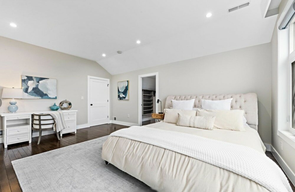 Фото Monmouth Beach 4br Villa on the Water