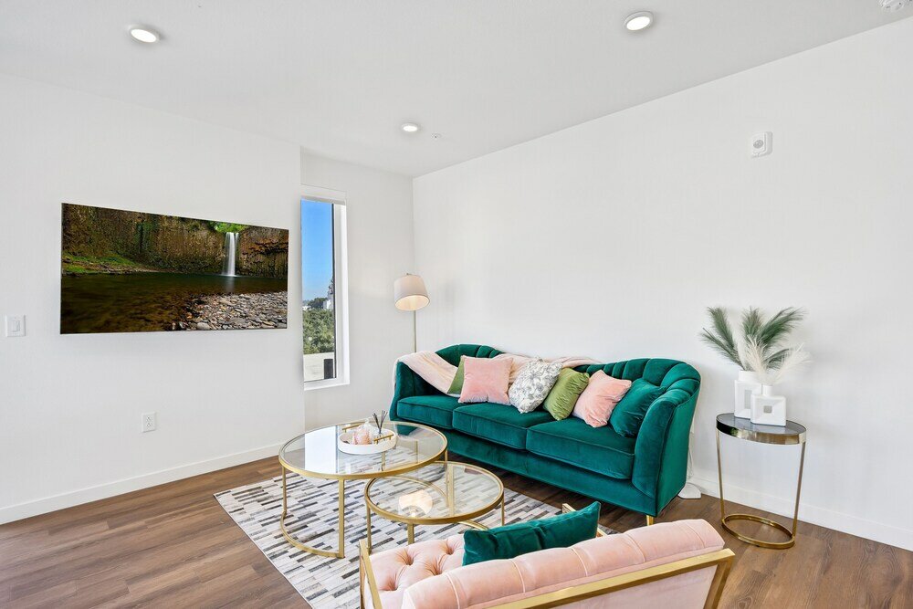 Фото Luxury Apartment in Hollywood