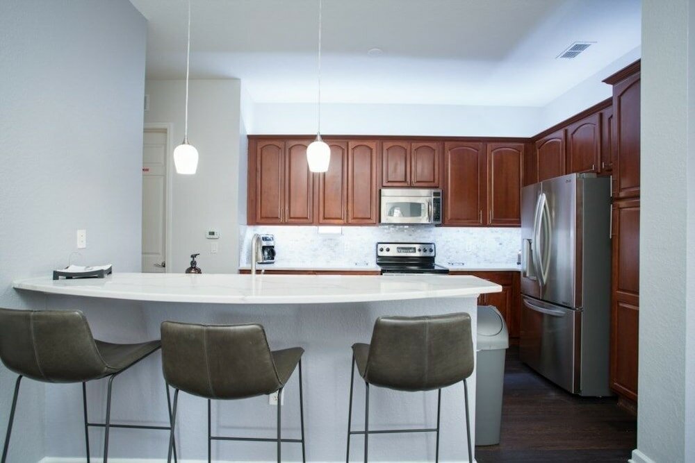 Фото Penthouse Next To Convention Center & Universal 3 Bedroom Condo by Redawning