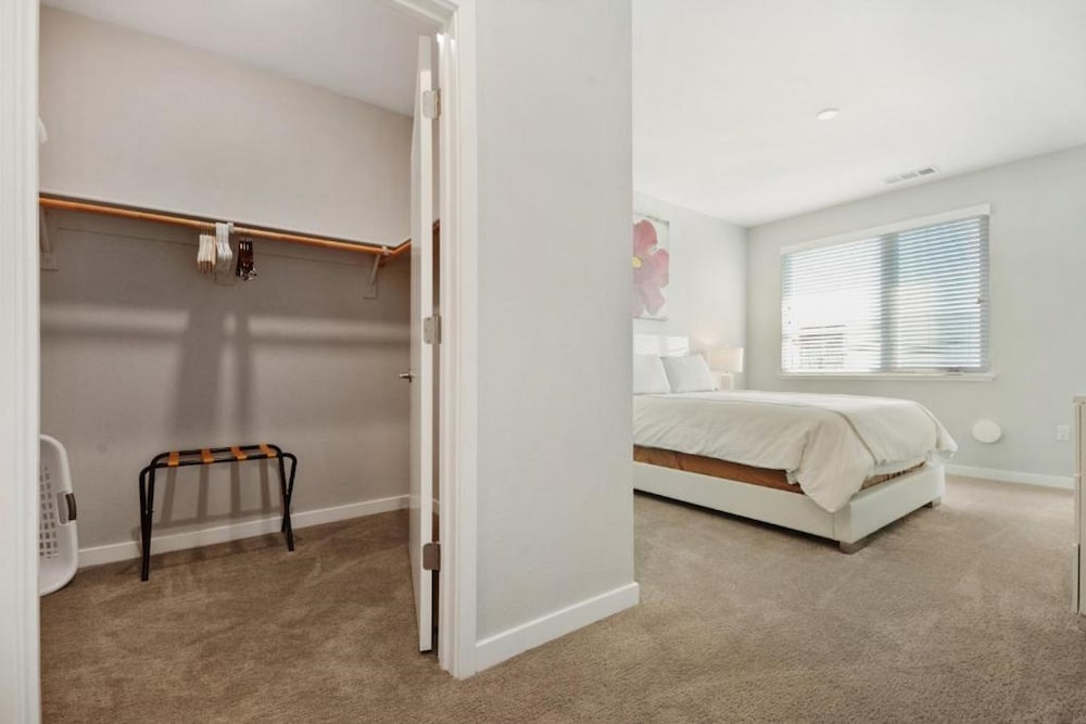 Фото Luxury Condos Menlo Park