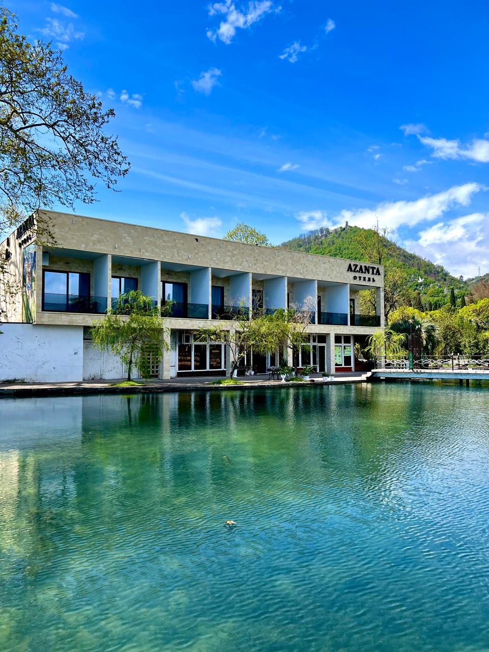 Фото отеля 1